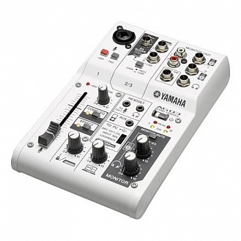 Микшер Yamaha AG03